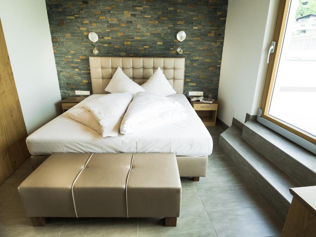 Alpenparks Residence Zell Am See Room photo